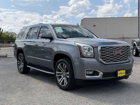 Used 2018 GMC Yukon Denali w/ Open Road Package image 2