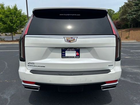 Used 2021 Cadillac Escalade Premium Luxury RWD image 22