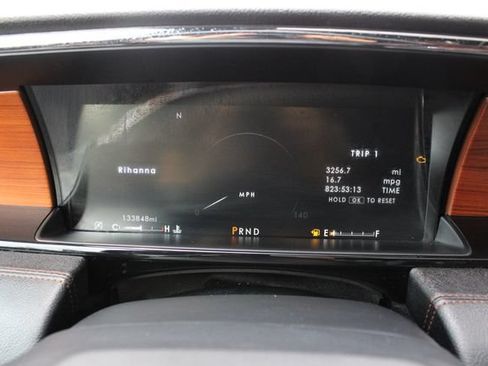 Used 2019 Lincoln Navigator L Reserve AWD/4WD image 9