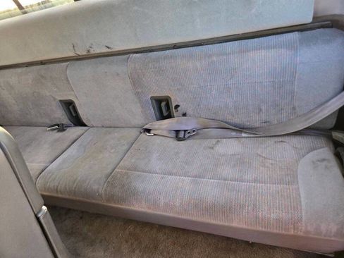 Used 1997 Ford F250 XLT image 6