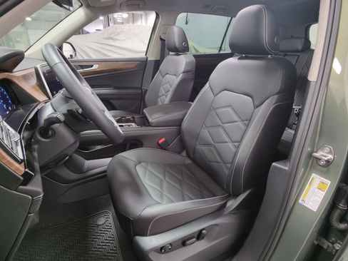 Used 2026 Volkswagen Atlas SE AWD/4WD image 17