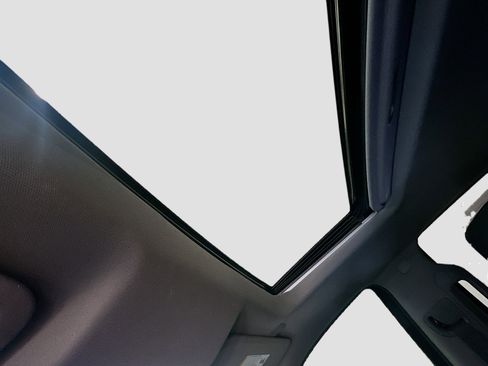 Used 2020 Chevrolet Silverado 1500 LT Trail Boss image 27