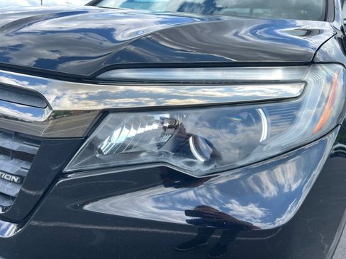 Used 2018 Honda Ridgeline Black Edition image 30