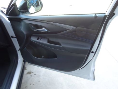 New 2026 Buick Envista Sport Touring w/ Convenience I Package FWD image 27