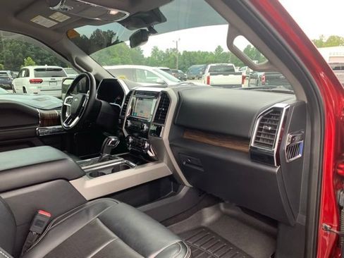 Used 2019 Ford F150 Lariat w/ Equipment Group 502A Luxury RWD image 16