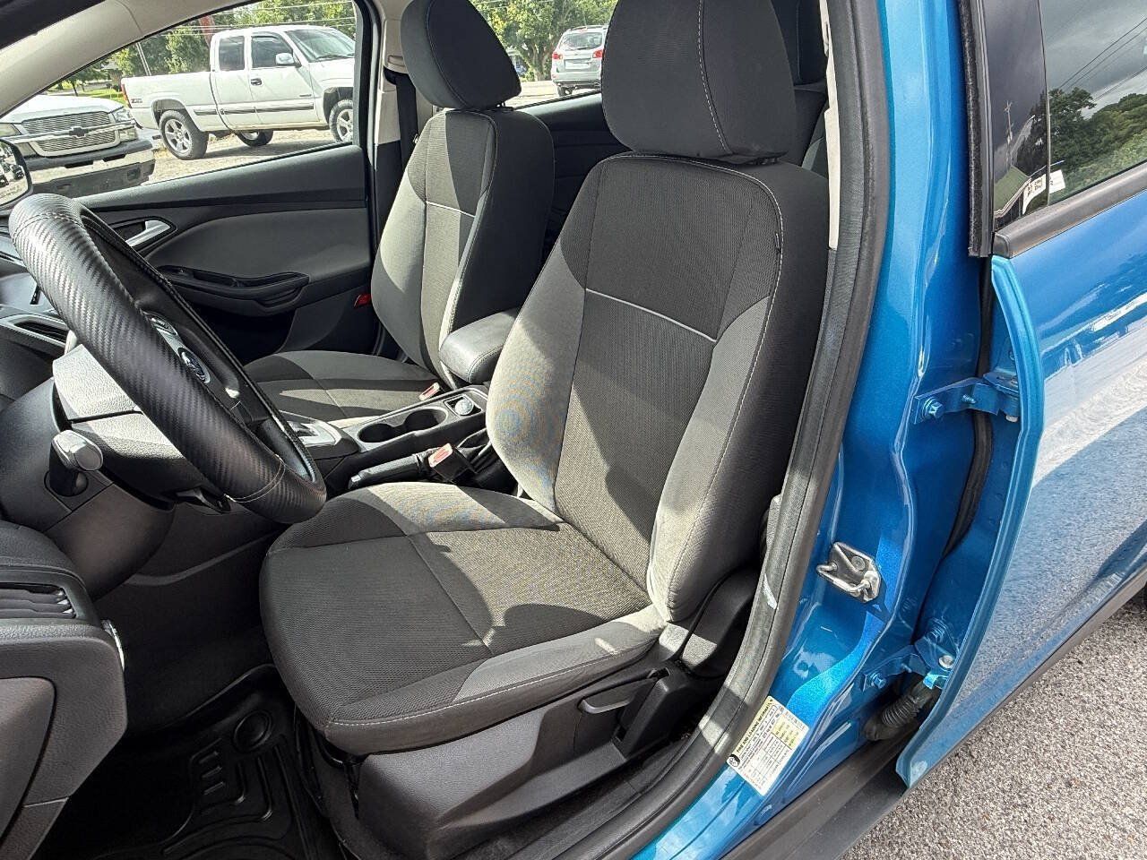 Used 2013 Ford Focus SE FWD image 14