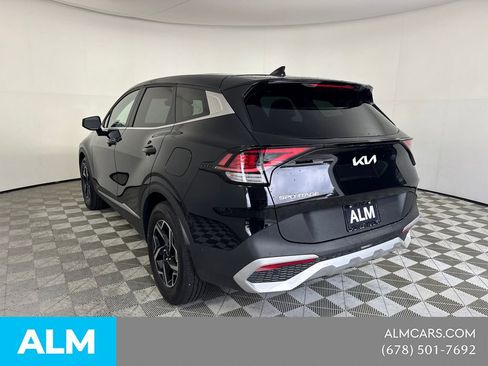 Used 2025 Kia Sportage LX FWD image 9