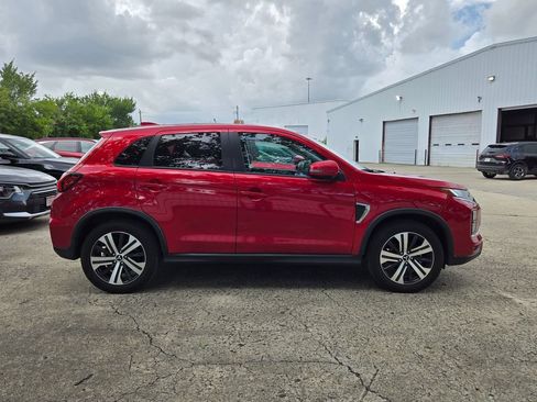 Used 2025 Mitsubishi Outlander Sport SE AWD/4WD image 4