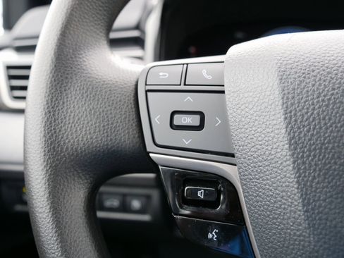 Used 2025 Toyota Camry LE image 17