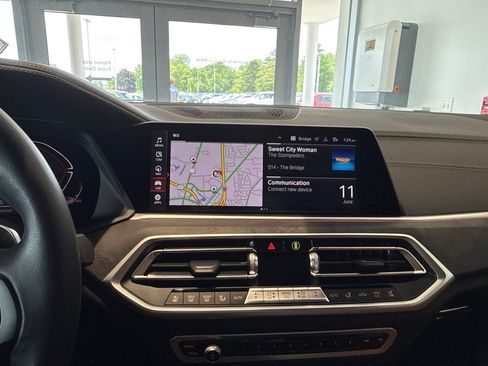 Used 2023 BMW X5 xDrive40i w/ Luxury Seating Package AWD/4WD image 20