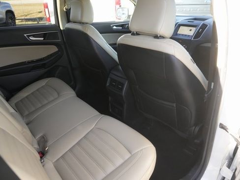 Used 2020 Ford Edge SEL image 14