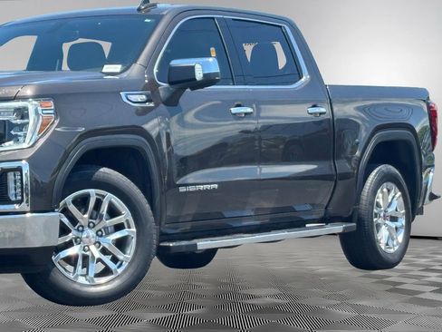 Certified 2021 GMC Sierra 1500 SLT RWD image 3