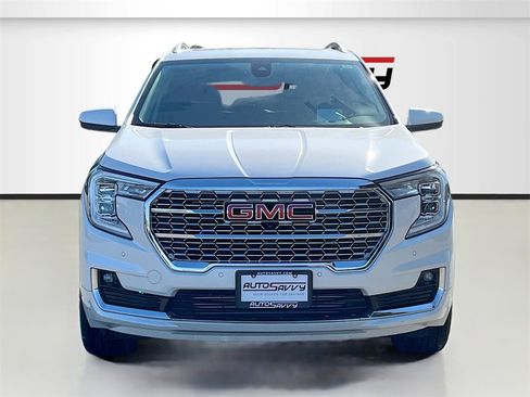 Used 2024 GMC Terrain Denali w/ Denali Premium Package image 2