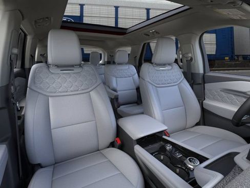New 2026 Ford Explorer Platinum AWD/4WD image 10