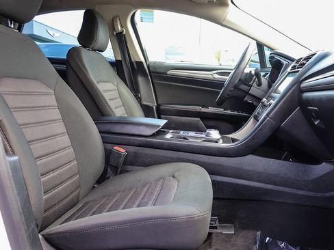 Certified 2020 Ford Fusion SE AWD/4WD image 18