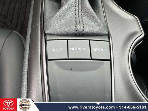 Used 2023 Toyota Camry SE FWD image 25
