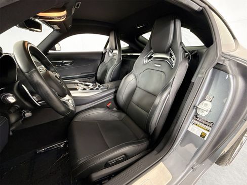 Used 2018 Mercedes-Benz AMG GT S image 9