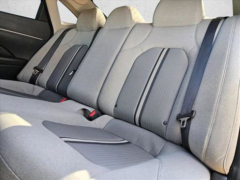 Used 2020 Hyundai Sonata SE w/ Cargo Package image 18