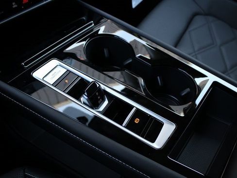 New 2026 Volkswagen Atlas SE image 11