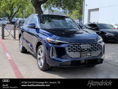 Used 2025 Audi Q5 Premium w/ Convenience Package