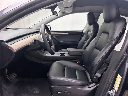 Used 2023 Tesla Model Y Long Range AWD/4WD image 12