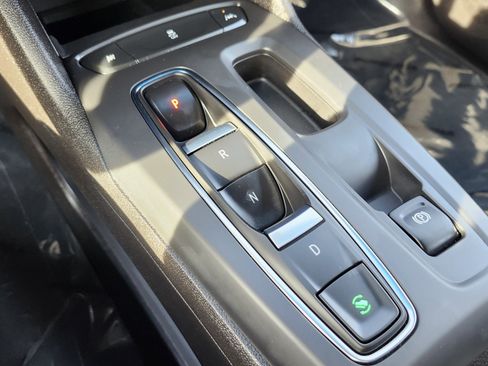 Used 2023 Chevrolet Bolt LT image 32