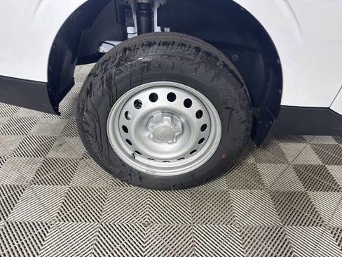 New 2026 Ford Maverick XL image 27