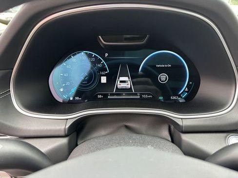 Used 2024 Genesis GV80 3.5T w/ Prestige Package image 38