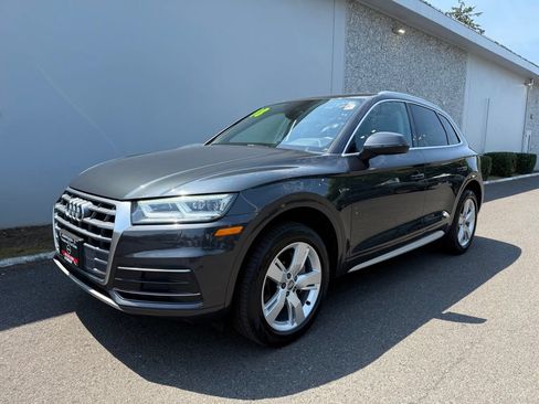 Used 2018 Audi Q5 2.0T Premium Plus w/ Premium Plus Package AWD/4WD image 1