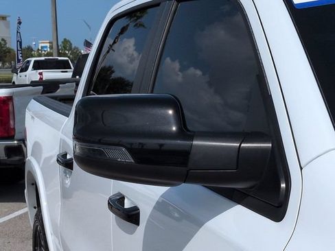 Used 2023 RAM 1500 Limited AWD/4WD image 12