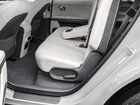 Certified 2023 Hyundai Ioniq 5 SEL AWD/4WD image 28