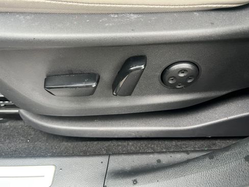 Certified 2023 Nissan Ariya AWD image 19