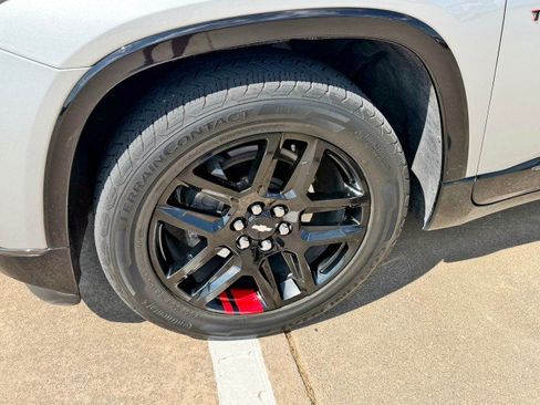 Certified 2019 Chevrolet Traverse Premier w/ Redline Edition FWD image 10