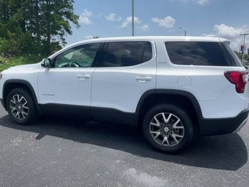 Used 2023 GMC Acadia SLE FWD image 6