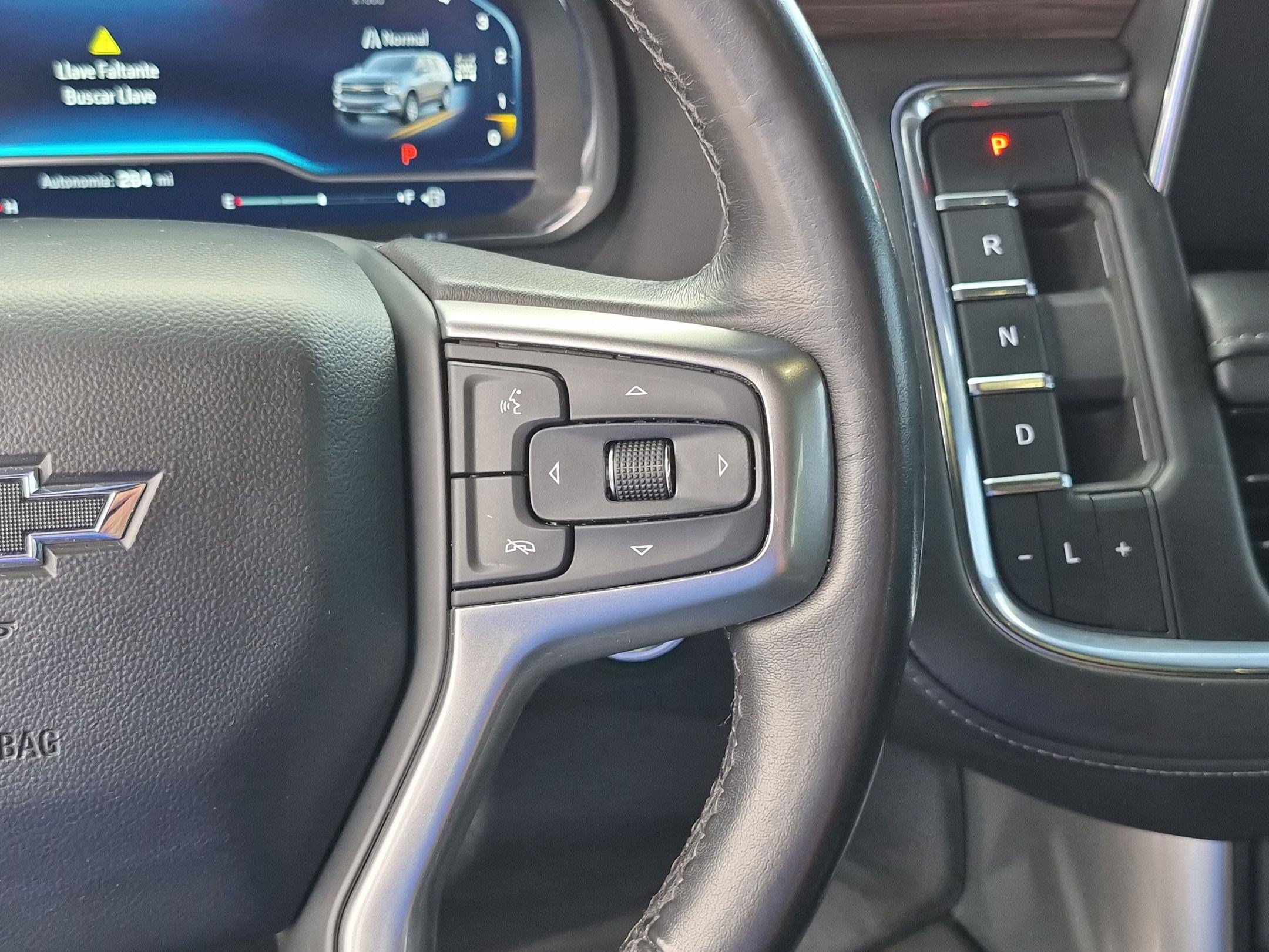 Used 2023 Chevrolet Suburban Z71 AWD/4WD image 18