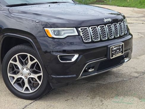 Used 2020 Jeep Grand Cherokee Overland AWD/4WD image 2
