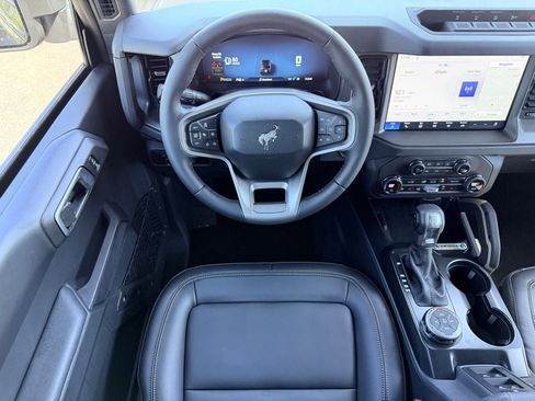 New 2026 Ford Bronco Badlands image 18