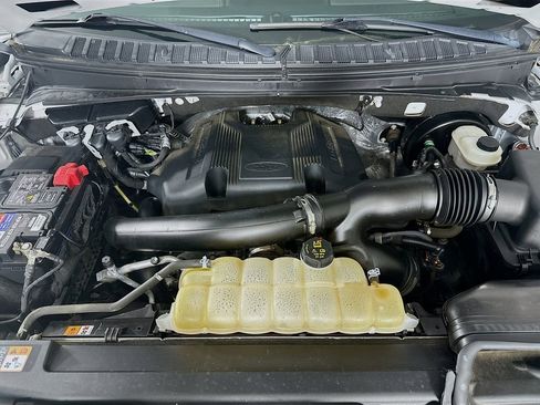 Used 2021 Ford Expedition Max Limited image 33