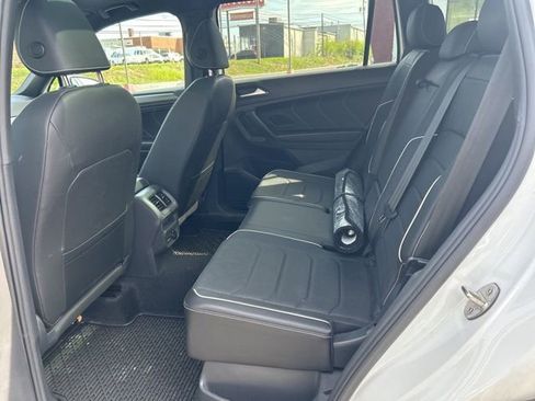 Used 2023 Volkswagen Tiguan SEL R-Line image 13