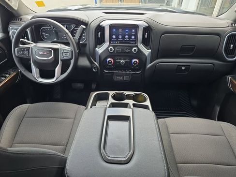 Used 2022 GMC Sierra 1500 SLE image 11