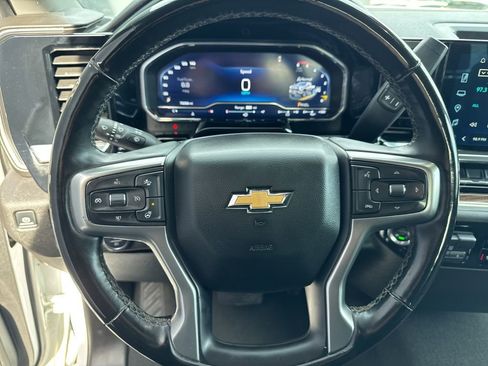 Used 2025 Chevrolet Silverado 2500 LT image 8