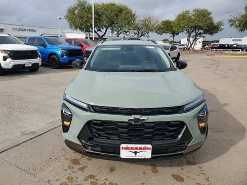 New 2026 Chevrolet Trax ACTIV image 2