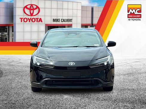 Used 2026 Toyota Prius LE FWD image 8