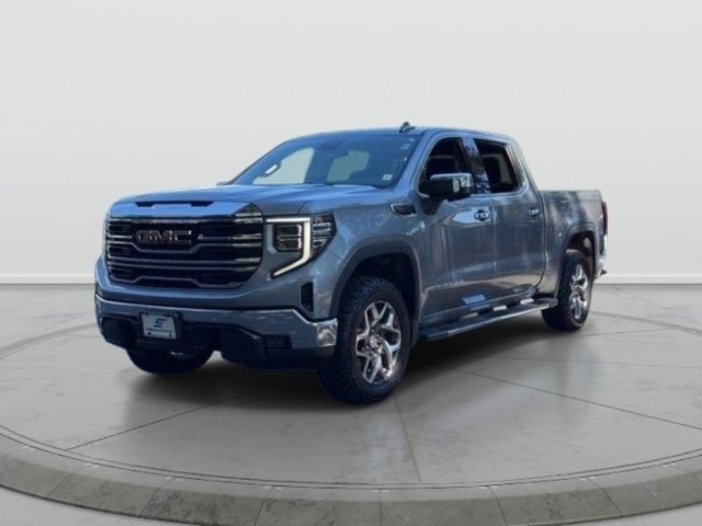 Used 2023 GMC Sierra 1500 SLT w/ SLT Premium Package AWD/4WD image 3