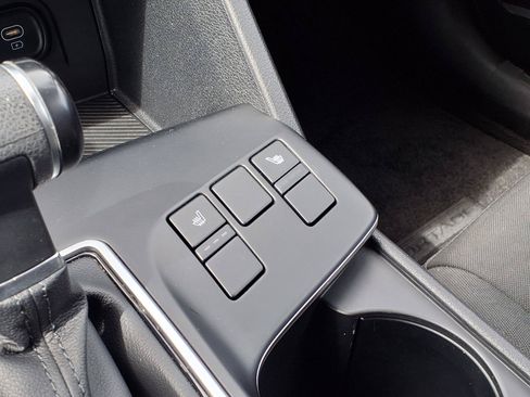 Used 2023 Kia Sportage LX AWD/4WD image 17