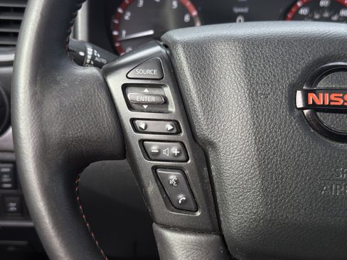 Used 2021 Nissan Titan PRO-4X w/ Pro-4x Convenience Package image 42