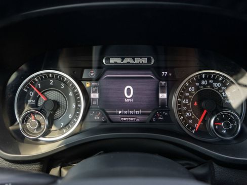 Used 2023 RAM 1500 Big Horn AWD/4WD image 11