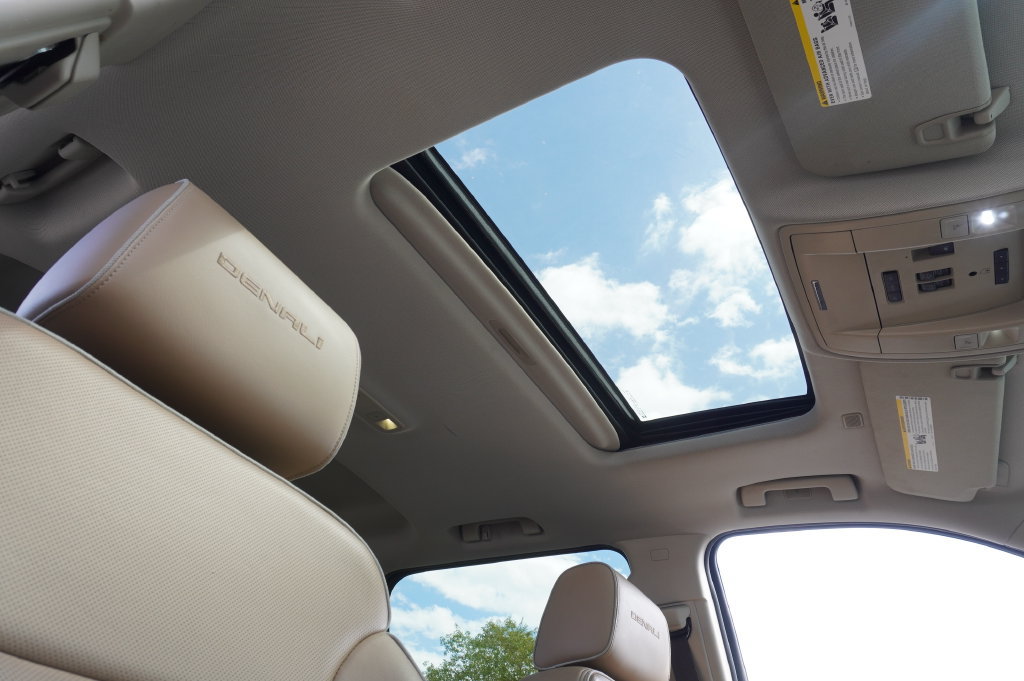 Used 2017 GMC Sierra 1500 Denali RWD image 16