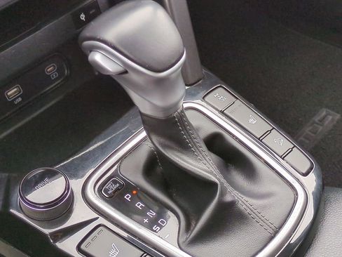 Used 2024 Kia Seltos EX image 26