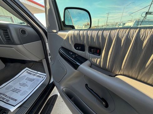 Used 2006 Chevrolet Avalanche Z71 w/ Sun And Sound Package image 12